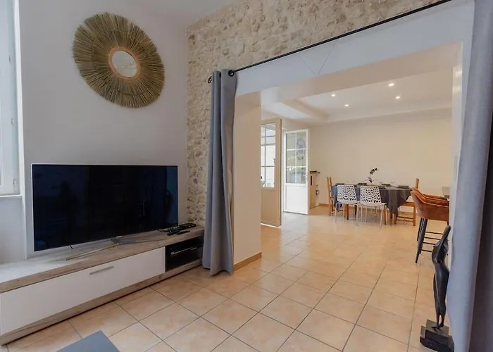 Charmante Maison Au Calme Сasa de vacaciones *